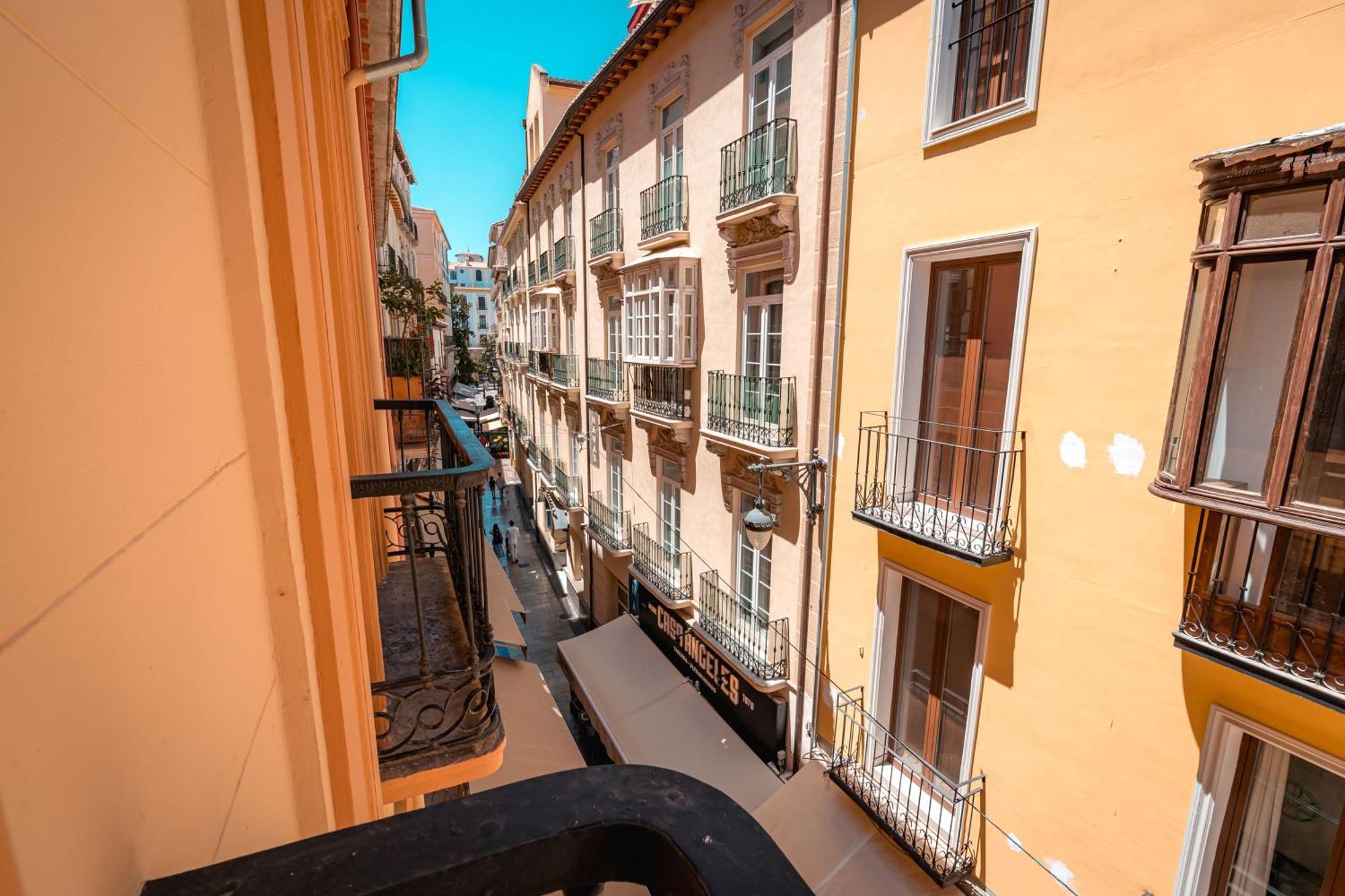 - Apartamento En Pleno Centro - Qh Ayuntamiento Granada, Granada